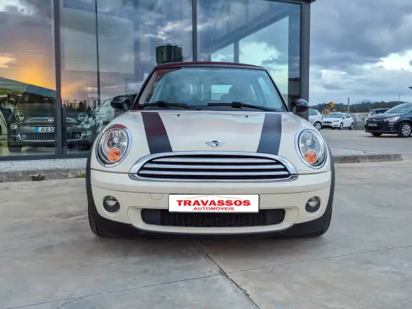 MINI Cooper 2010 - 8700 EUR, 186407 km - AUTO.MOTO.pt - 186407km - foto 3 de 6