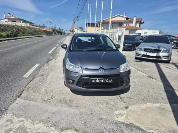 Citroën C4 2010 - 2900 EUR, 399100 km - AUTO.MOTO.pt - 399100km - foto 4 de 16