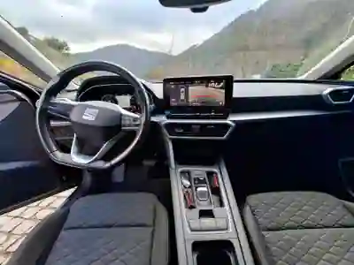 SEAT Leon ST 2020 - 21500 EUR, 180000 km - AUTO.MOTO.pt - 180000km - foto 12 de 14