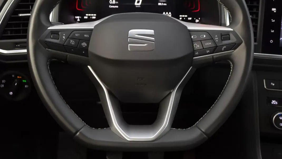 SEAT Ateca 2023 - 18900 EUR, 122000 km - 122000km - foto 22 de 36
