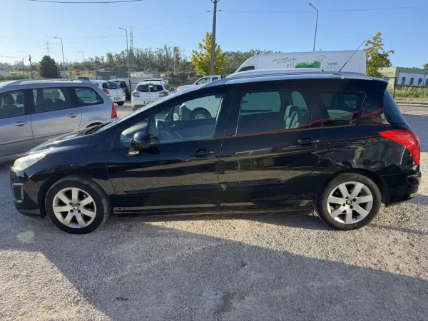 Peugeot 308 SW 2012 - 6250 EUR, 249814 km - AUTO.MOTO.pt - 249814km - foto 4 de 18