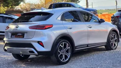Kia XCeed 2022 - 17500 EUR, 75020 km - AUTO.MOTO.pt - 75020km - foto 5 de 25