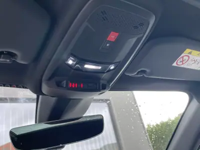 Peugeot e-208 2022 - 18650 EUR, 38776 km - AUTO.MOTO.pt - 38776km - foto 43 de 47