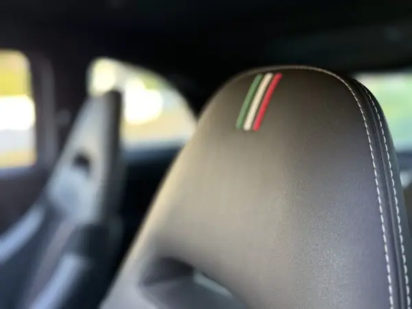 Abarth 695 2020 - 25699 EUR, 17000 km - AUTO.MOTO.pt - 17000km - foto 14 de 14
