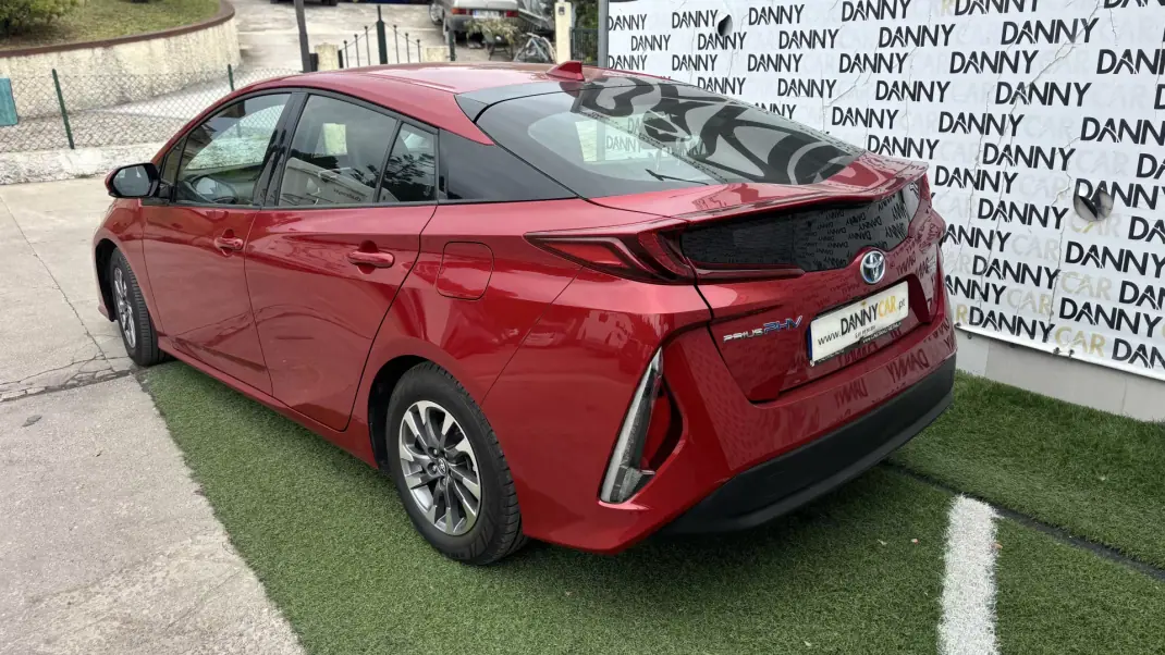 Toyota Prius 2019 - 19900 EUR, 111000 km - 111000km - foto 7 de 21