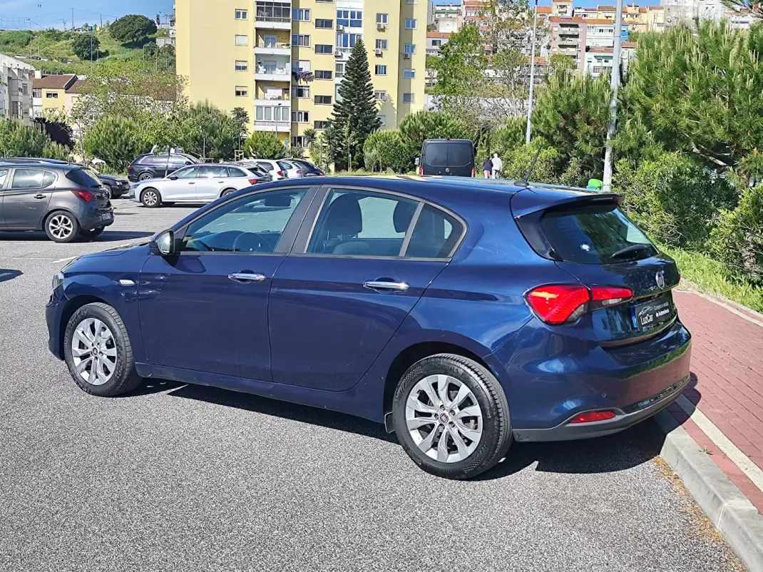 Fiat Tipo 2016 - 8480 EUR, 177150 km - AUTO.MOTO.pt - 177150km - foto 10 de 39