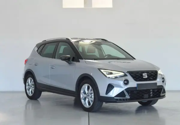 SEAT Arona 2021 - 17900 EUR, 54000 km - AUTO.MOTO.pt - 54000km - foto 2 de 33