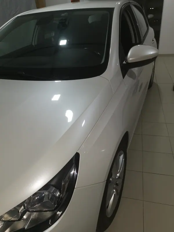 Peugeot 308 2014 - 7300 EUR, 160850 km - AUTO.MOTO.pt - 160850km - foto 9 de 10