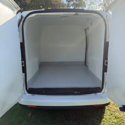 Fiat Doblo 1.3 Multijet ,3Lug. ,Iva Dedutivel 2017 - 9990 EUR, 198000 km - AUTO.MOTO.pt - 198000km - foto 8 de 27