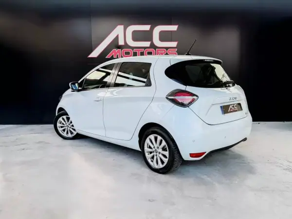 Renault Zoe 2021 - 16900 EUR, 23000 km - AUTO.MOTO.pt - 23000km - foto 4 de 15