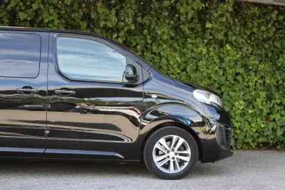 Peugeot Traveller 2019 - 32900 EUR, 115000 km - 115000km - foto 5 de 24