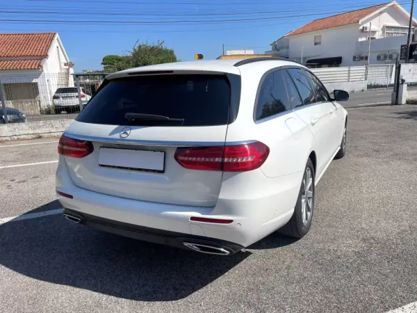 Mercedes-Benz CLE 200 2019 - 45500 EUR, 62253 km - AUTO.MOTO.pt - 62253km - foto 10 de 25