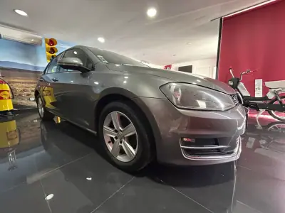 Volkswagen Golf 2014 - 15500 EUR, 143946 km - AUTO.MOTO.pt - 143946km - foto 8 de 23