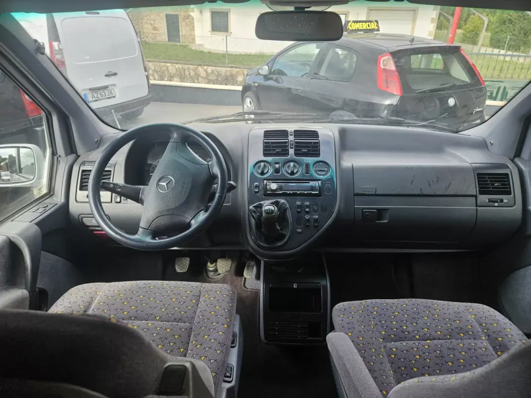 Mercedes-Benz Vito 2002 - 15900 EUR, 220000 km - 220000km - foto 6 de 9