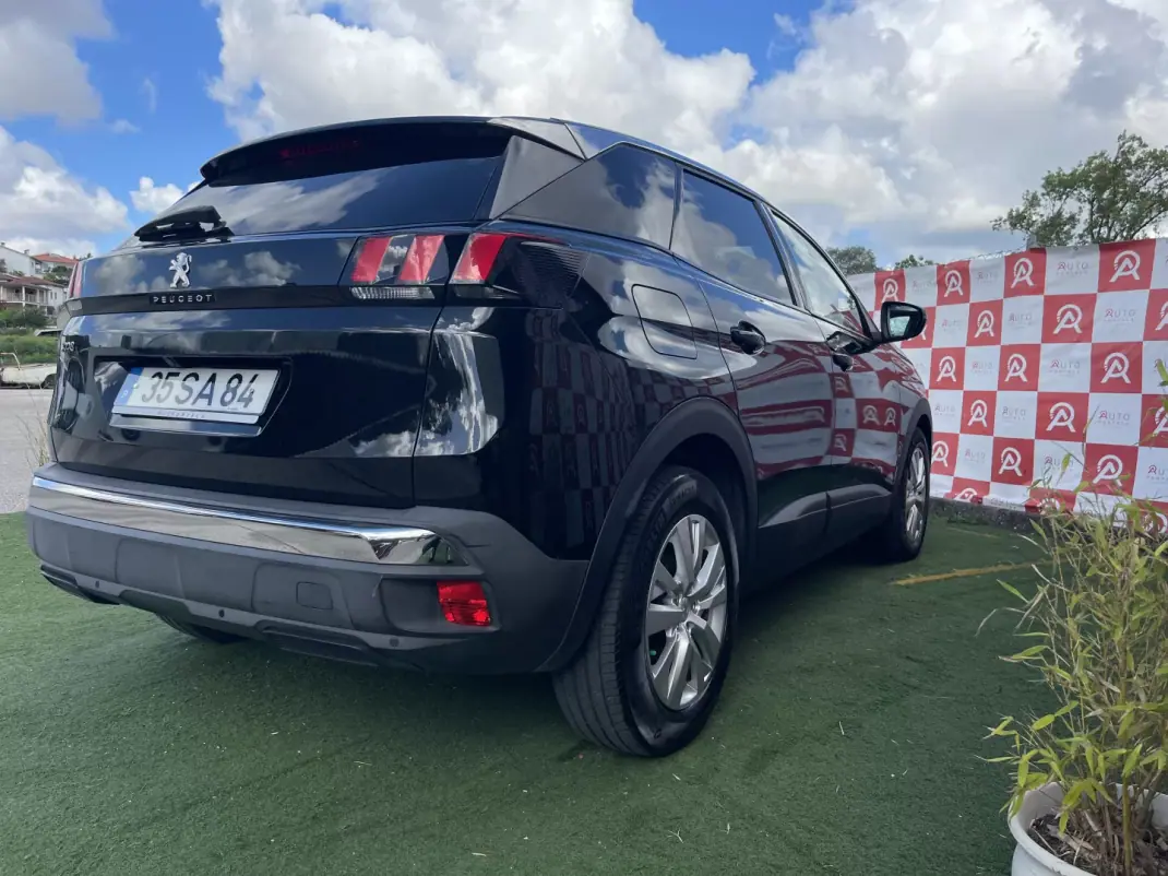 Peugeot 3008 2016 - 15990 EUR, 136300 km - AUTO.MOTO.pt - 136300km - foto 18 de 20