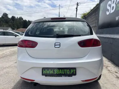 SEAT Leon 2011 - 6500 EUR, 205508 km - AUTO.MOTO.pt - 205508km - foto 5 de 19