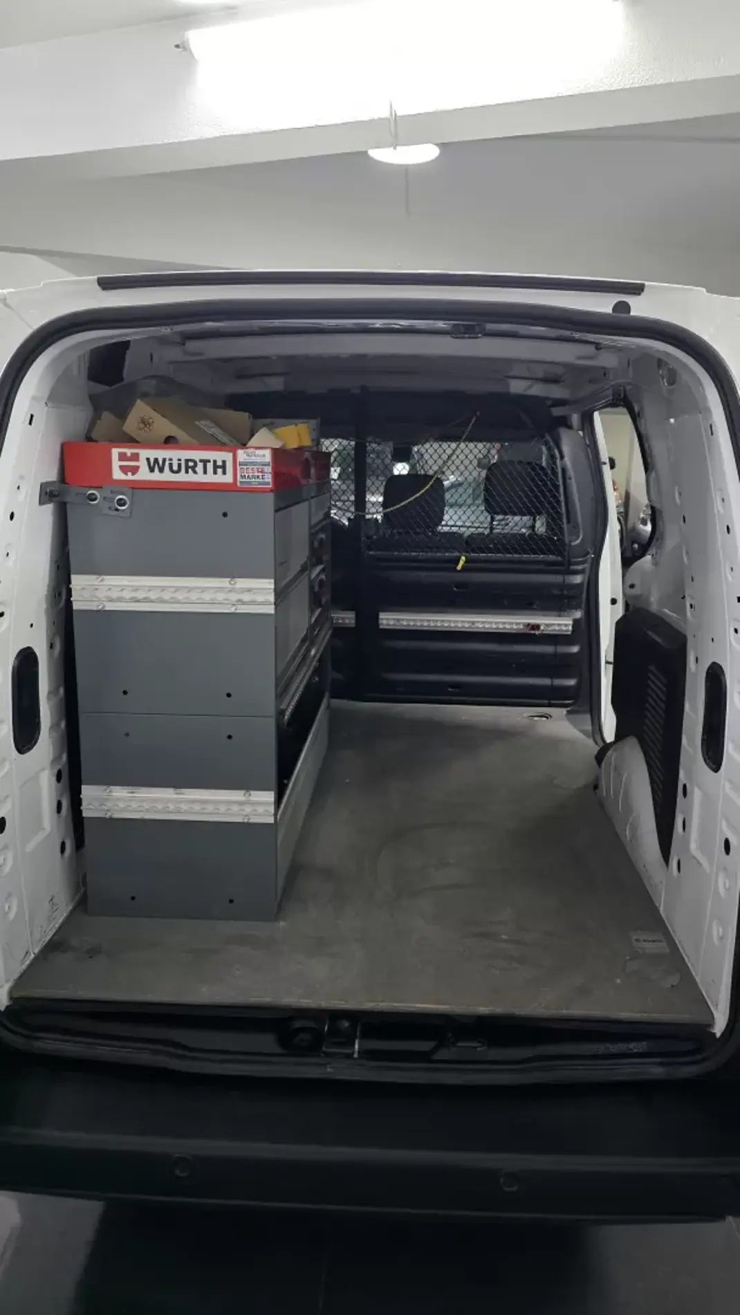 Citroën Berlingo 1.6 Bluehdi L2 100 cv longa C Iva 2018 - 16990 EUR, 67000 km - AUTO.MOTO.pt - 67000km - foto 17 de 41