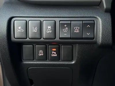 Mitsubishi Eclipse Cross 2019 - 21750 EUR, 89000 km - AUTO.MOTO.pt - 89000km - foto 21 de 24