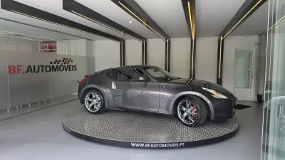 Nissan 370 Z 2010 - 39900 EUR, 111567 km - AUTO.MOTO.pt - 111567km - foto 8 de 62