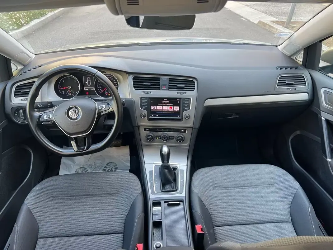 Volkswagen Golf Variant 2016 - 12950 EUR, 173000 km - AUTO.MOTO.pt - 173000km - foto 12 de 15