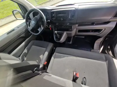 Citroën Jumpy 2017 - 13750 EUR, 245000 km - AUTO.MOTO.pt - 245000km - foto 10 de 10