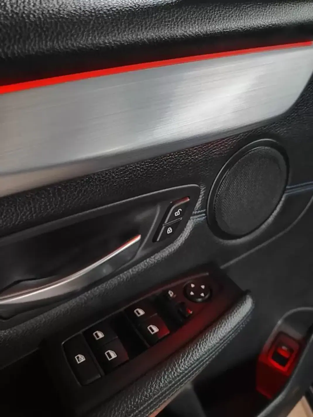 BMW 218 Gran Tourer 2015 - 17250 EUR, 190800 km - AUTO.MOTO.pt - 190800km - foto 21 de 35