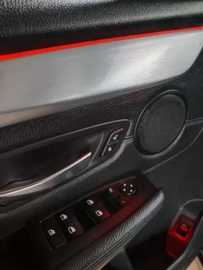 BMW 218 Gran Tourer 2015 - 17250 EUR, 190800 km - AUTO.MOTO.pt - 190800km - foto 21 de 35