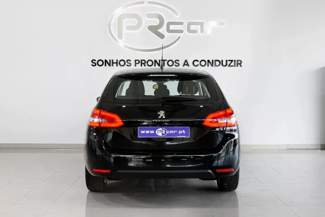 Peugeot 308 SW 2021 - 17750 EUR, 70820 km - 70820km - foto 25 de 26