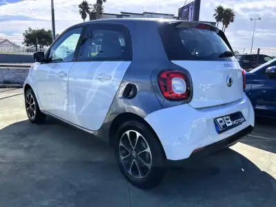 Smart 1 2017 - 10990 EUR, 119625 km - AUTO.MOTO.pt - 119625km - foto 13 de 13