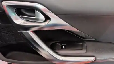 Peugeot 2008 2015 - 11490 EUR, 92490 km - AUTO.MOTO.pt - 92490km - foto 51 de 72