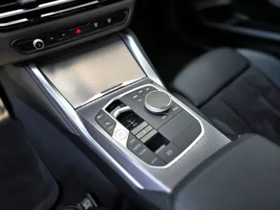 BMW 218 2022 - 39800 EUR, 22900 km - AUTO.MOTO.pt - 22900km - foto 26 de 34