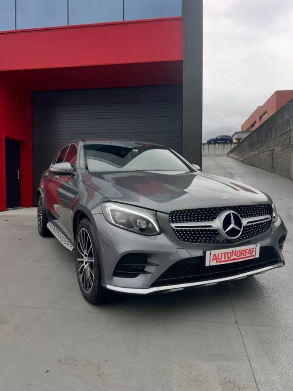 Mercedes-Benz GLC 250 2018 - 47000 EUR, 53761 km - AUTO.MOTO.pt - 53761km - foto 11 de 13