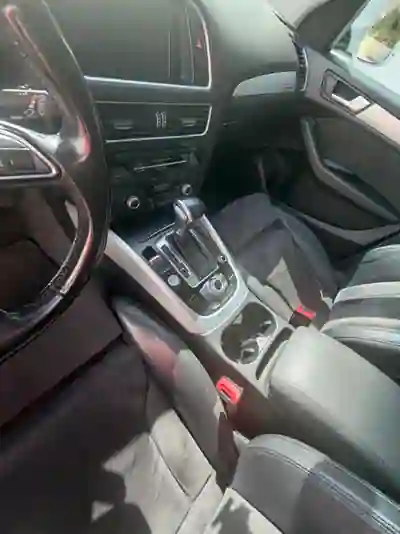 Audi Q5 2015 - 19500 EUR, 207500 km - AUTO.MOTO.pt - 207500km - foto 5 de 5