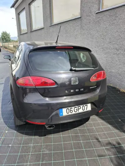 SEAT Leon 2012 - 6950 EUR, 280000 km - AUTO.MOTO.pt - 280000km - foto 6 de 11