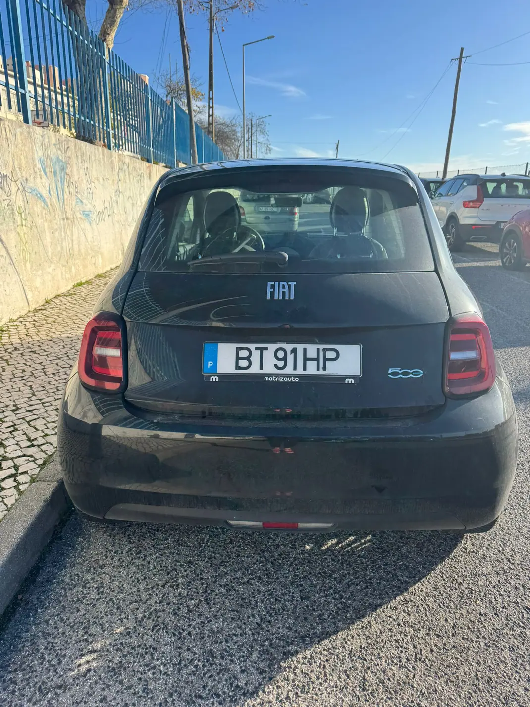 Fiat 500e 2023 - 12999 EUR, 18509 km - AUTO.MOTO.pt - 18509km - foto 1 de 5