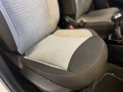 Citroën C1 2018 - 11990 EUR, 30000 km - AUTO.MOTO.pt - 30000km - foto 28 de 50