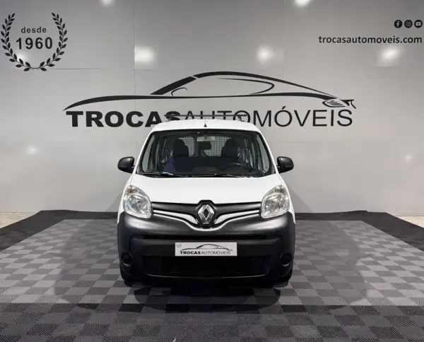 Renault Kangoo 2016 - 10900 EUR, 255000 km - AUTO.MOTO.pt - 255000km - foto 2 de 28