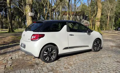 Citroën DS3 2015 - 9850 EUR, 185000 km - AUTO.MOTO.pt - 185000km - foto 9 de 19