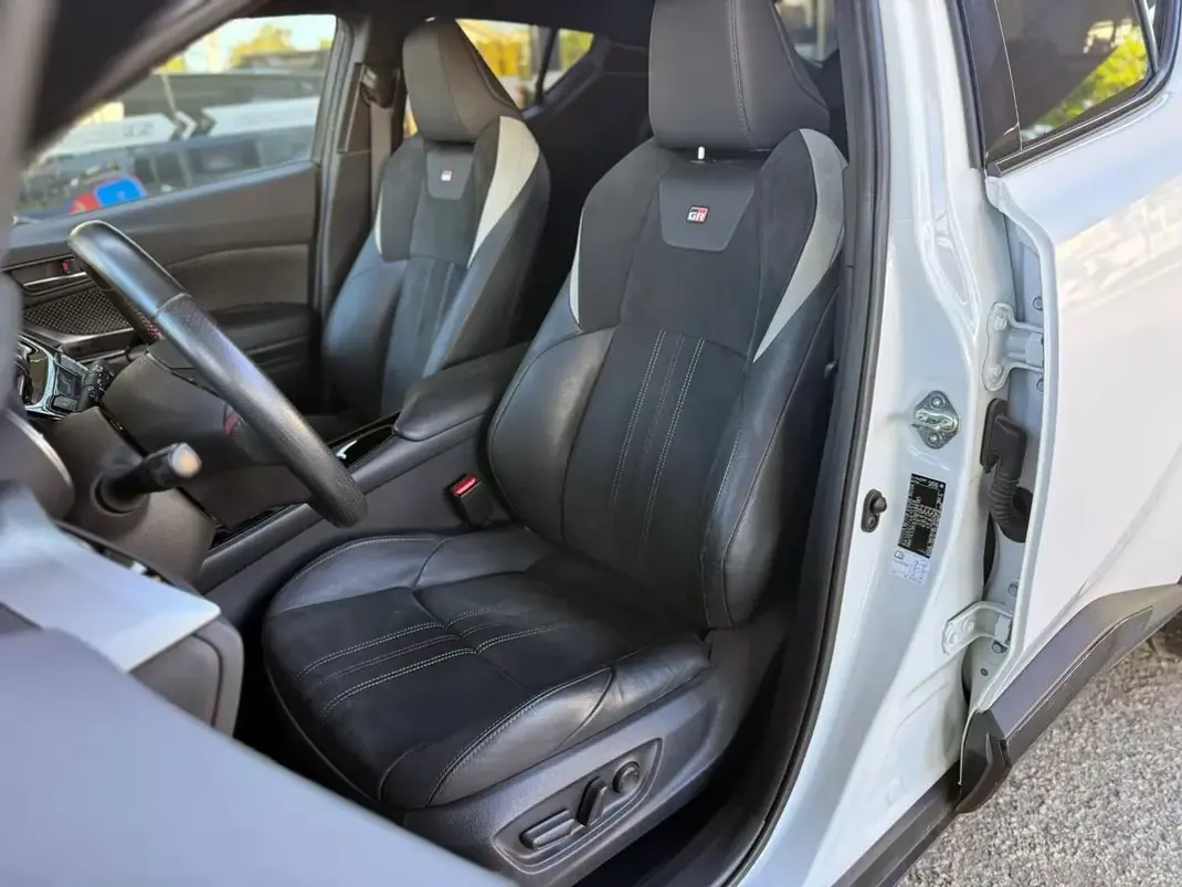 Toyota C-HR 2022 - 30900 EUR, 79989 km - 79989km - foto 52 de 60