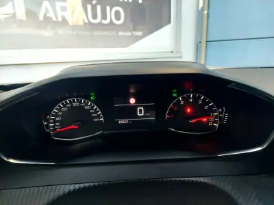 Peugeot 2008 2022 - 17650 EUR, 85621 km - AUTO.MOTO.pt - 85621km - foto 21 de 28
