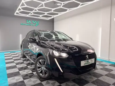 Peugeot e-208 2022 — foto 3 de 17