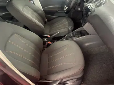 SEAT Ibiza 2010 - 5750 EUR, 156000 km - AUTO.MOTO.pt - 156000km - foto 30 de 33