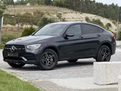 Mercedes-Benz GLC 300 2021 - 49499 EUR, 89500 km - AUTO.MOTO.pt - 89500km - foto 5 de 26