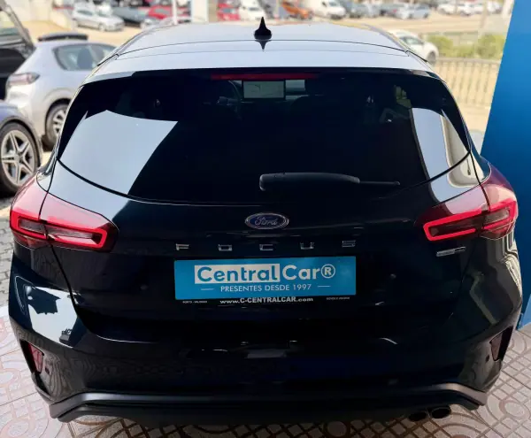 Ford Focus 2023 - 17950 EUR, 54000 km - AUTO.MOTO.pt - 54000km - foto 10 de 25
