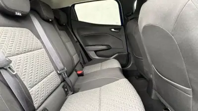 Renault Clio 2023 - 13400 EUR, 79000 km - AUTO.MOTO.pt - 79000km - foto 10 de 12