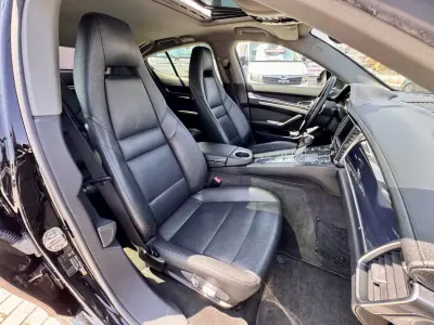 Porsche Panamera 2011 - 32500 EUR, 206000 km - 206000km - foto 16 de 20