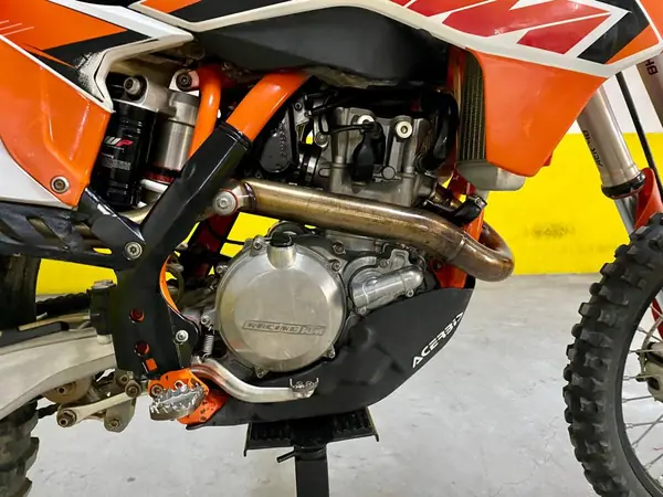 KTM SX 450 F 2015 - 3250 EUR, 160 km - AUTO.MOTO.pt - 160km - foto 2 de 5