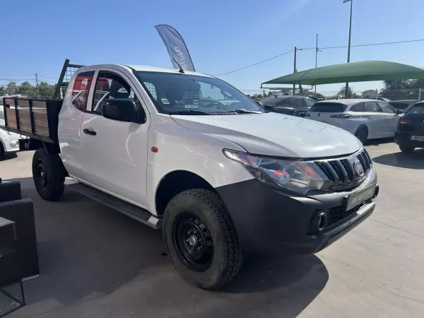 Fiat Fullback 2016 - 16947 EUR, 212000 km - AUTO.MOTO.pt - 212000km - foto 4 de 20