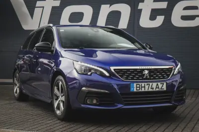 Peugeot 308 SW 2018 - 13980 EUR, 79660 km - AUTO.MOTO.pt - 79660km - foto 14 de 27
