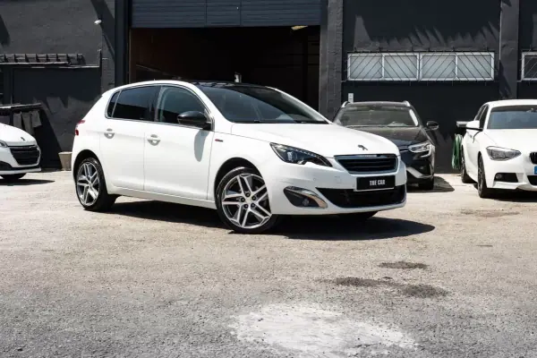 Peugeot 308 2016 - 11250 EUR, 241177 km - AUTO.MOTO.pt - 241177km - foto 2 de 22